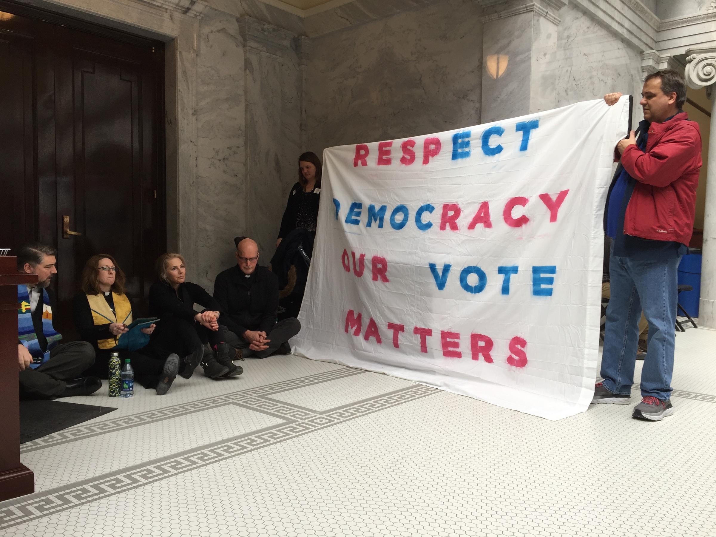 学信网结业错失工作案高校拒改学历