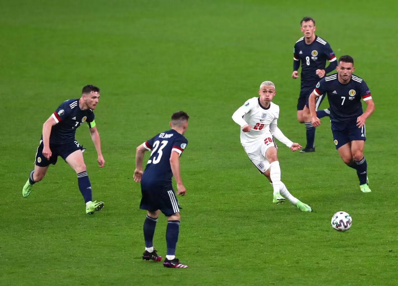 波尔图国际比赛日完成体检，志在葡超名次提升，更衣室稳定，训练强度明显提升