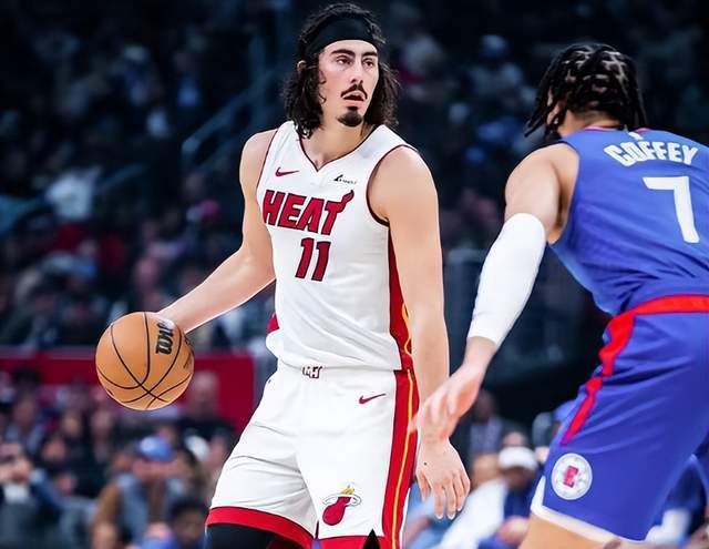 亚博体育入口-里程碑夜！迈阿密热火状态回暖，亚冠国际比赛日刷纪录，震撼外界，临场指挥获称赞